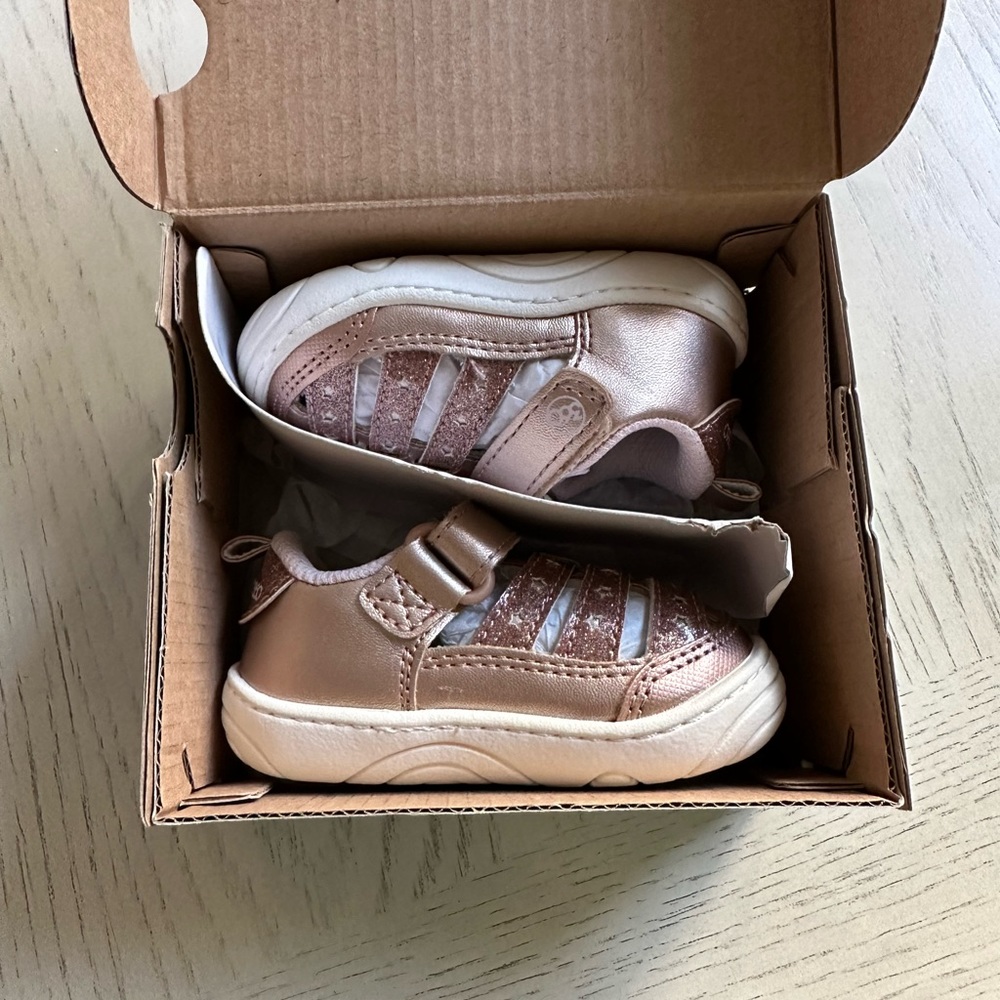 Stride Rite Devany